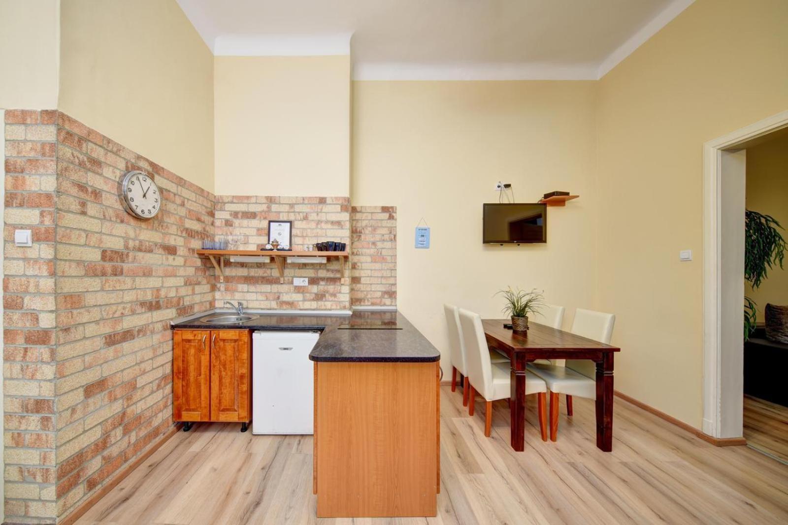 Fashion Street Loft Apartment Будапеща Екстериор снимка